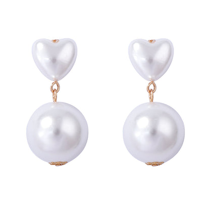 Elegant Minimalist Pearl Heart Earrings for Valentine's Day - Chic and Versatile Jewelry for Any Occasion