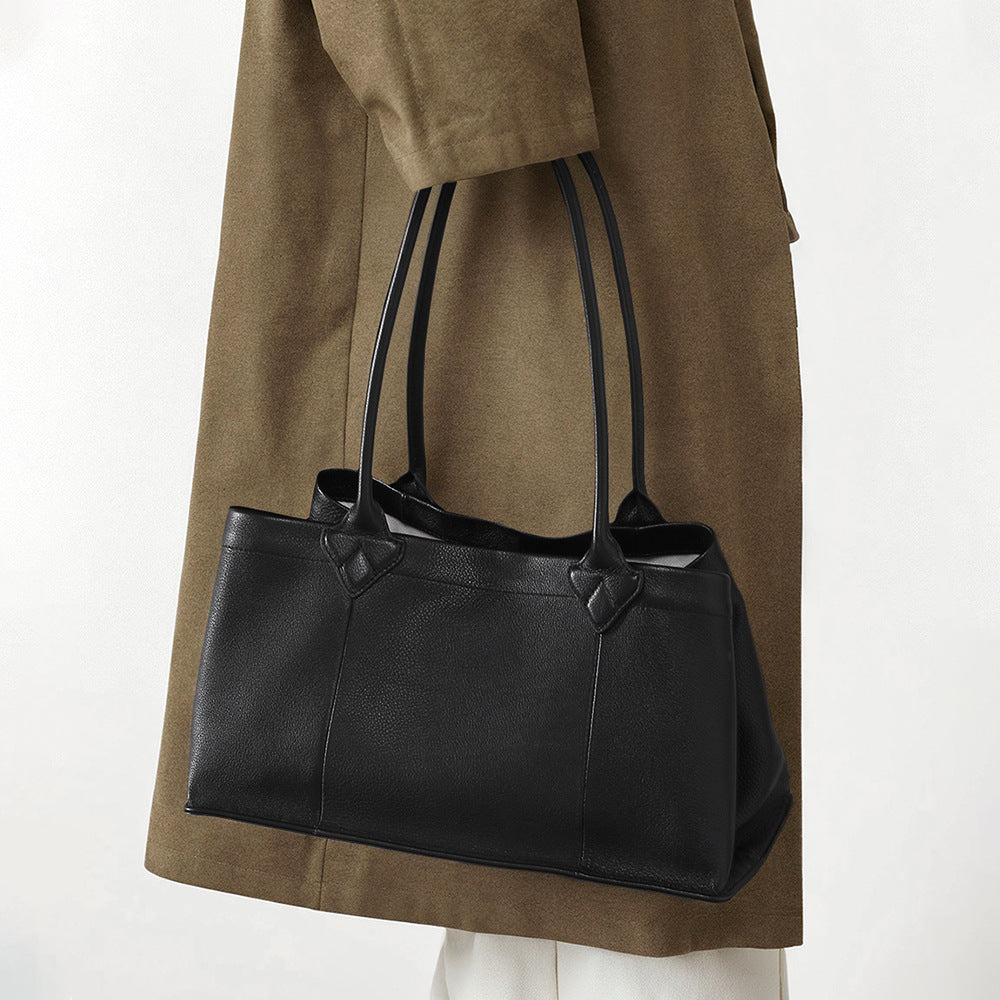 Spacious Grain Leather Tote Bag for Women Commuter Handbag with High End Feel Versatile Shoulder Bag for Daily Use