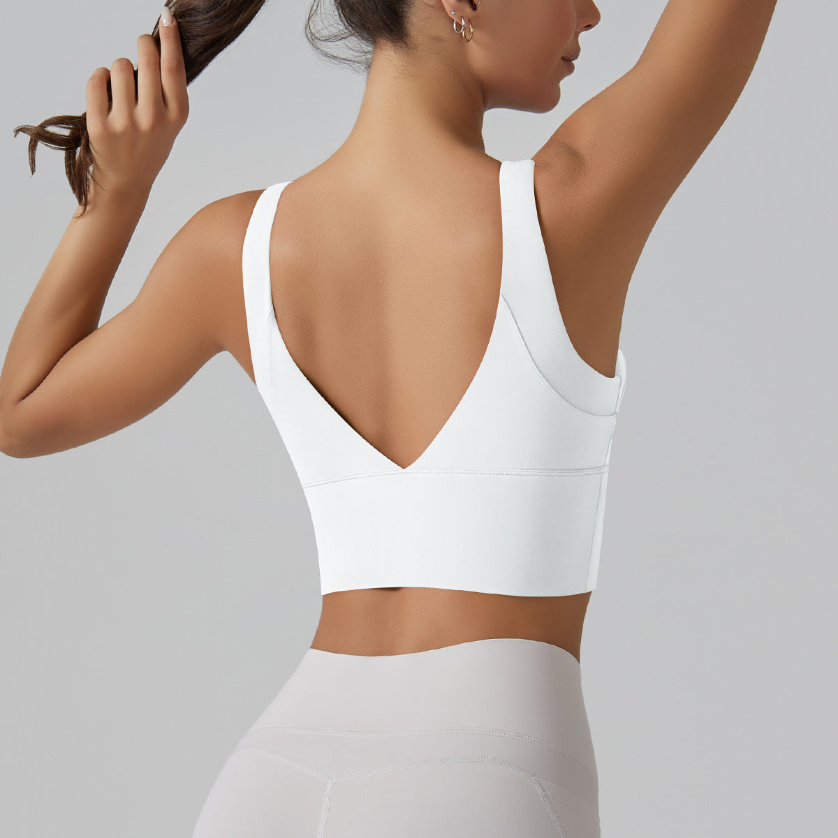 Yoga Bra with Fixed Integrated Cup and V Back Design High Support Sports Tank for Intense Workouts and Fitness