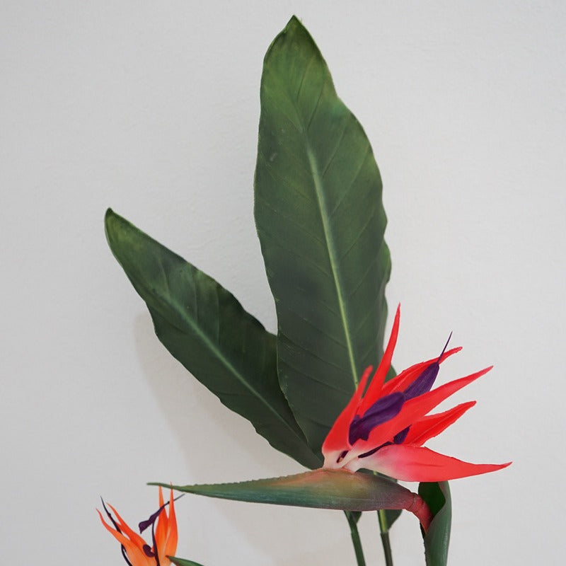 Lifelike Bird of Paradise Leaf Artificial Plant - Stylish Greenery Decoration for Living Rooms, Office Spaces, and Events - Chic Faux Banana Leaf Floral Arrangement for Stunning Home Decor