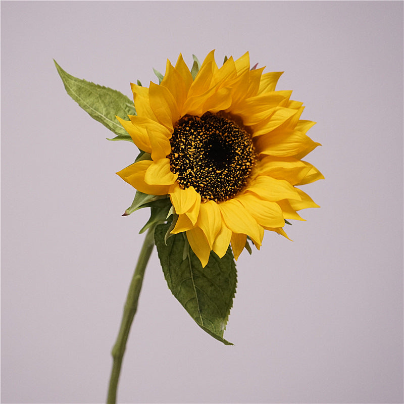 Luxurious Faux Sunflower Stem - Realistic Touch and Moisture-Locking Design for Home Décor, Floral Arrangements, and Photography Props