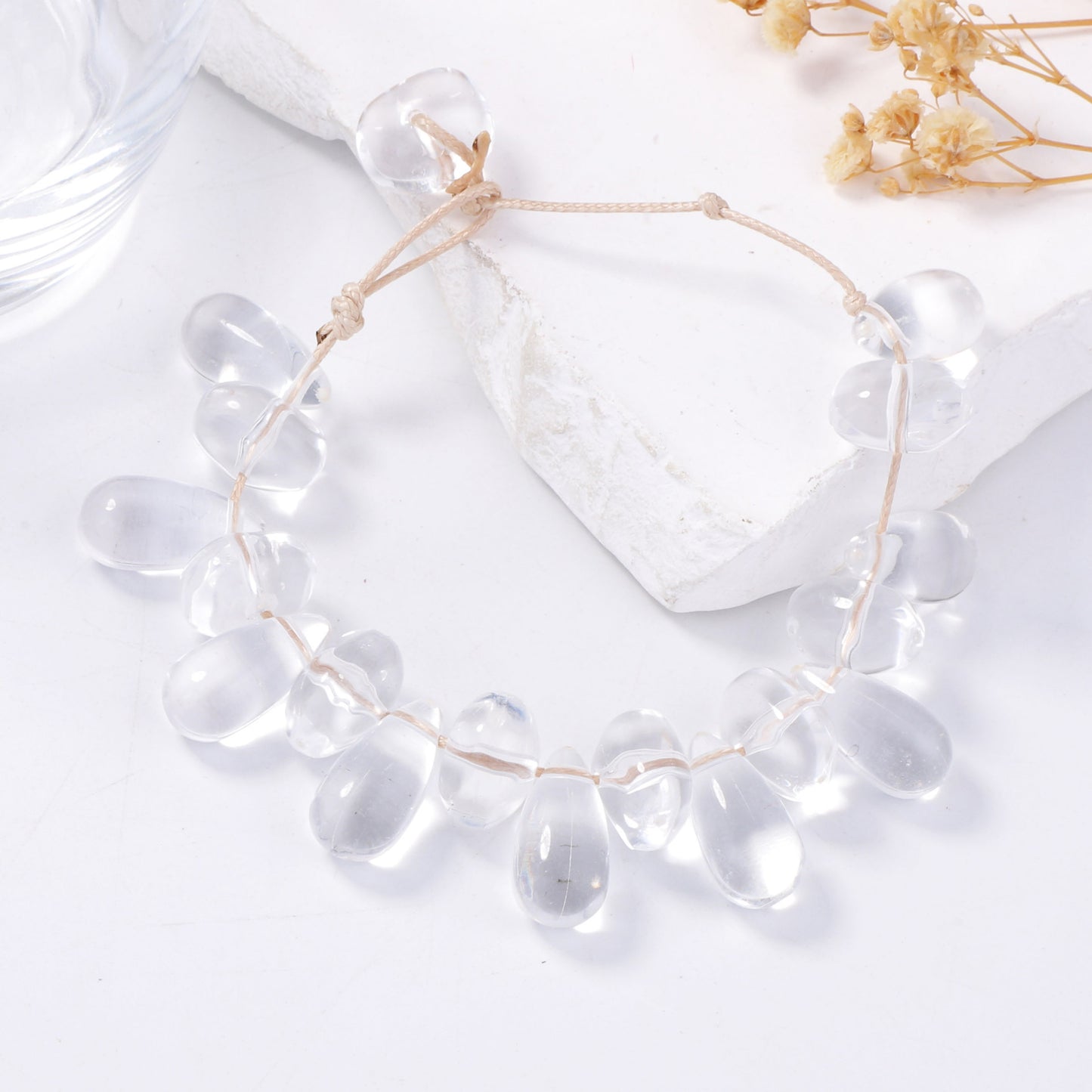 Chic Bohemian-Inspired Irregular Geometric Water Drop Clavicle Chain Bracelet for Women – Elevate Your Style with Unique Minimalism and Elegant Luxury