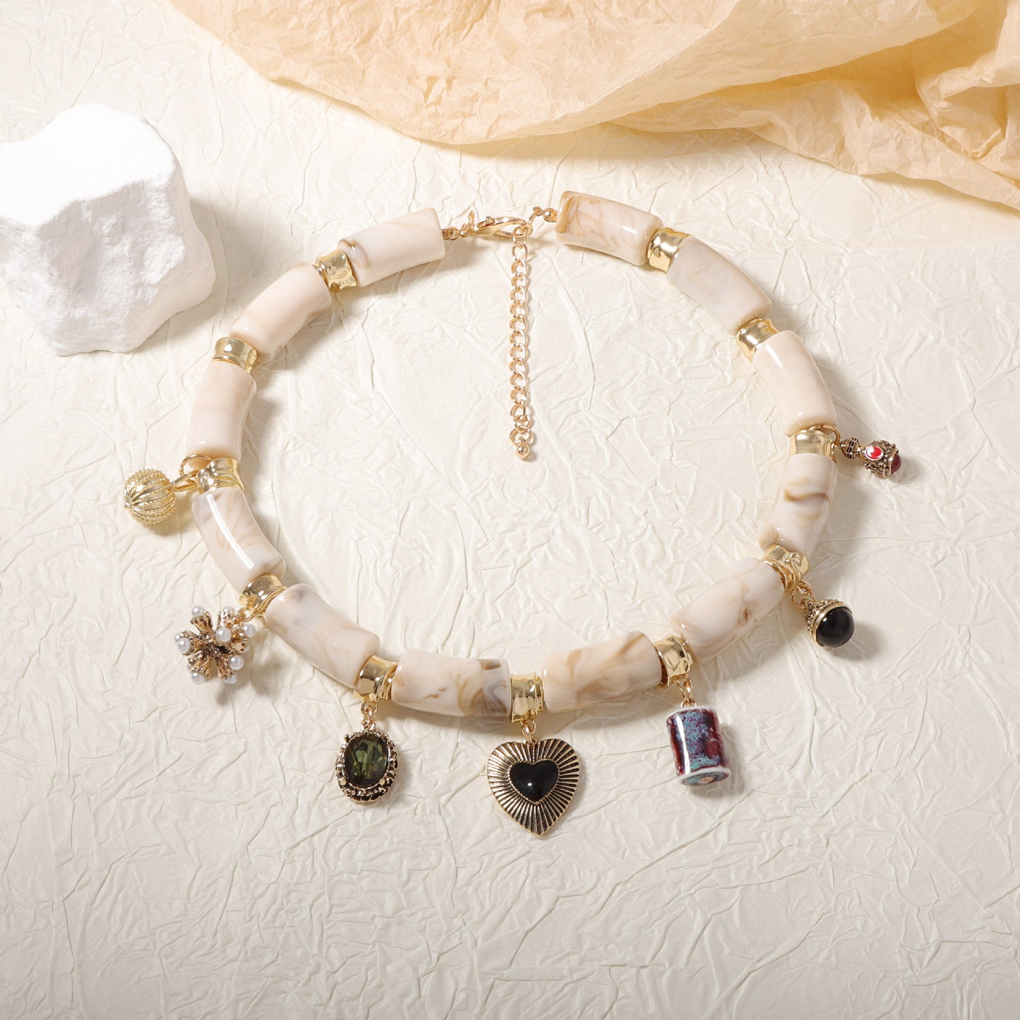 Unique Creative Design: Versatile Alloy Pendant Resin Bamboo Section Necklace – Statement Piece for Fashion-Forward Individuals