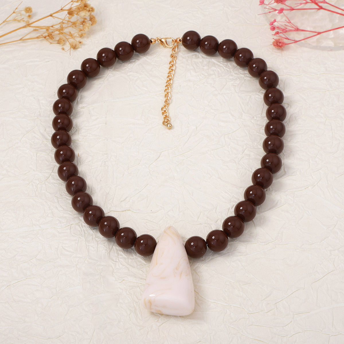 Stylish Bohemian Chunky Beaded Geometric Resin Pendant Necklace - Versatile, Unique, and Perfect for Any Casual Outfit