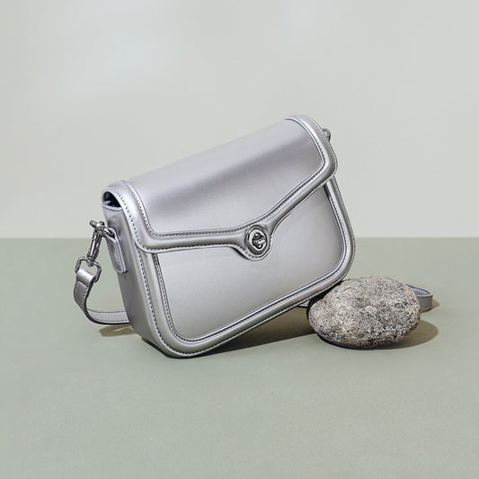 Chic Korean Inspired Designer Tofu Bag Fashionable Silver Lock Closure Real Leather Shoulder and Crossbody Purse for Women