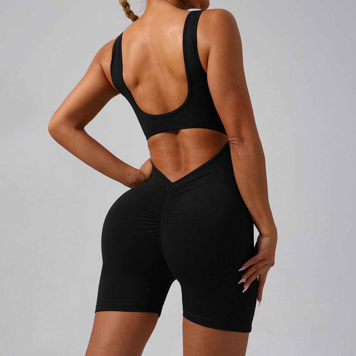 Form Fitting All in One Bodysuit Workout Yoga Jumpsuit with Peachy Shorts for Optimal Comfort and Support