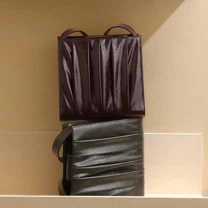 Versatile Crystal Oil Waxed Cowhide Tote Bag Urban Minimalist Genuine Leather Handbag for Commuting and Everyday Use