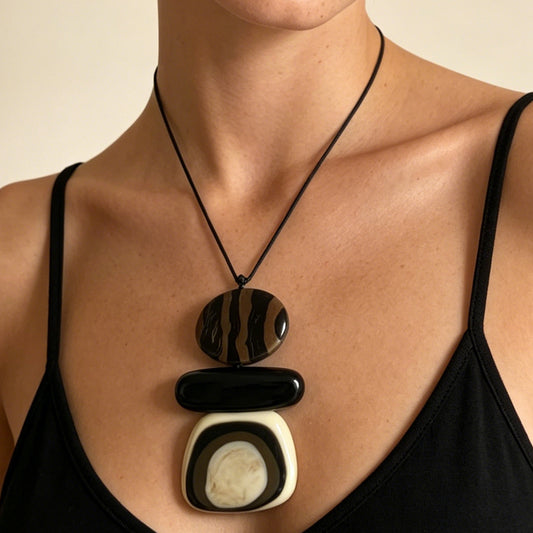 Chic Vintage-Inspired Bohemian Geometric Pendant Necklace for Women – Elevate Your Style with Unique Minimalist Charm