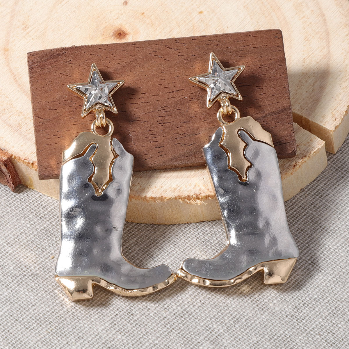 Stylish Vintage-Inspired Five-Star Alloy Combat Boots Earrings – Trendy and Versatile Jewelry for Women, Ideal for Unique Fashion Statements