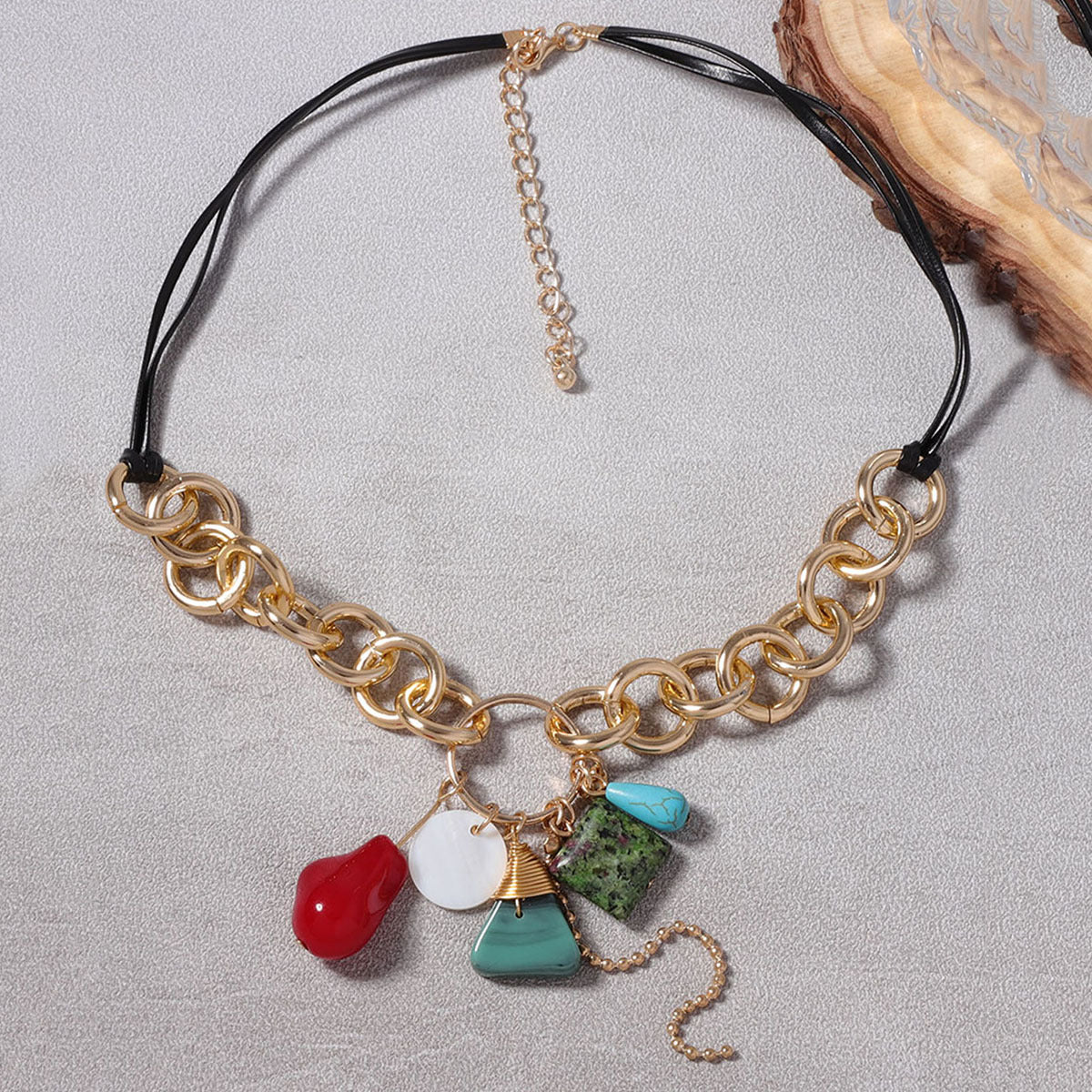 Bold and Unique Tribal-Inspired Pendant Necklace for Women - Versatile Everyday Accessory & Perfect Gift for Any Occasion