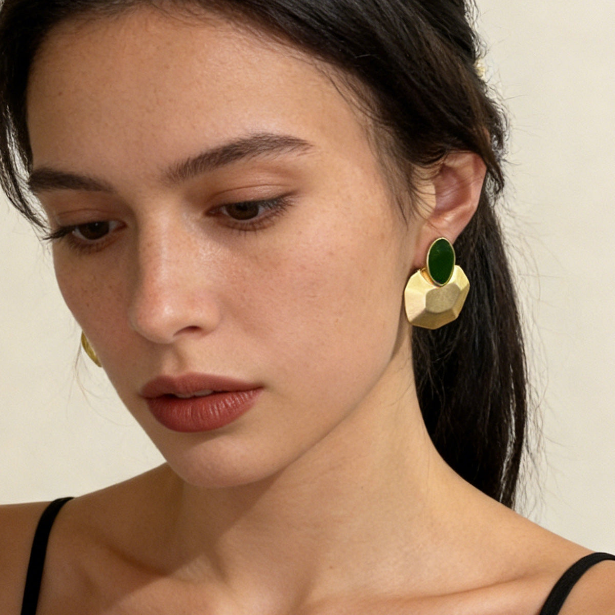 Elegant Minimalist Alloy Geometric Earrings – Versatile Daily Accessories for a Chic Office Look