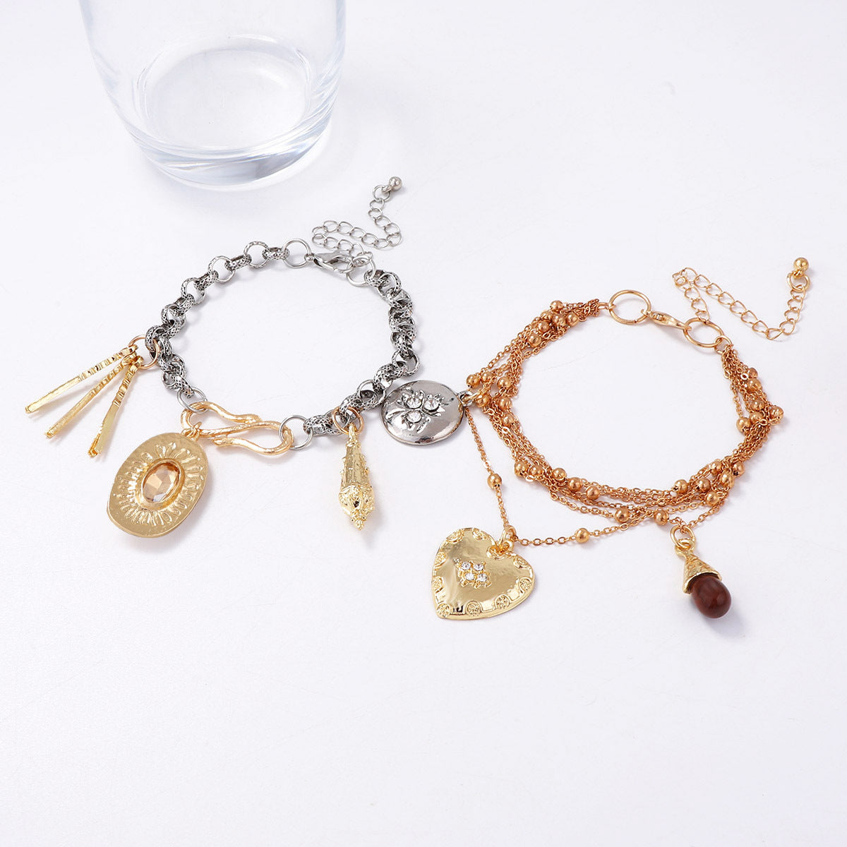 Chic Vintage-Inspired High-End Layered Chain Bracelet with Heart and Geometric Pendant - Perfect for Stacking and Everyday Elegance