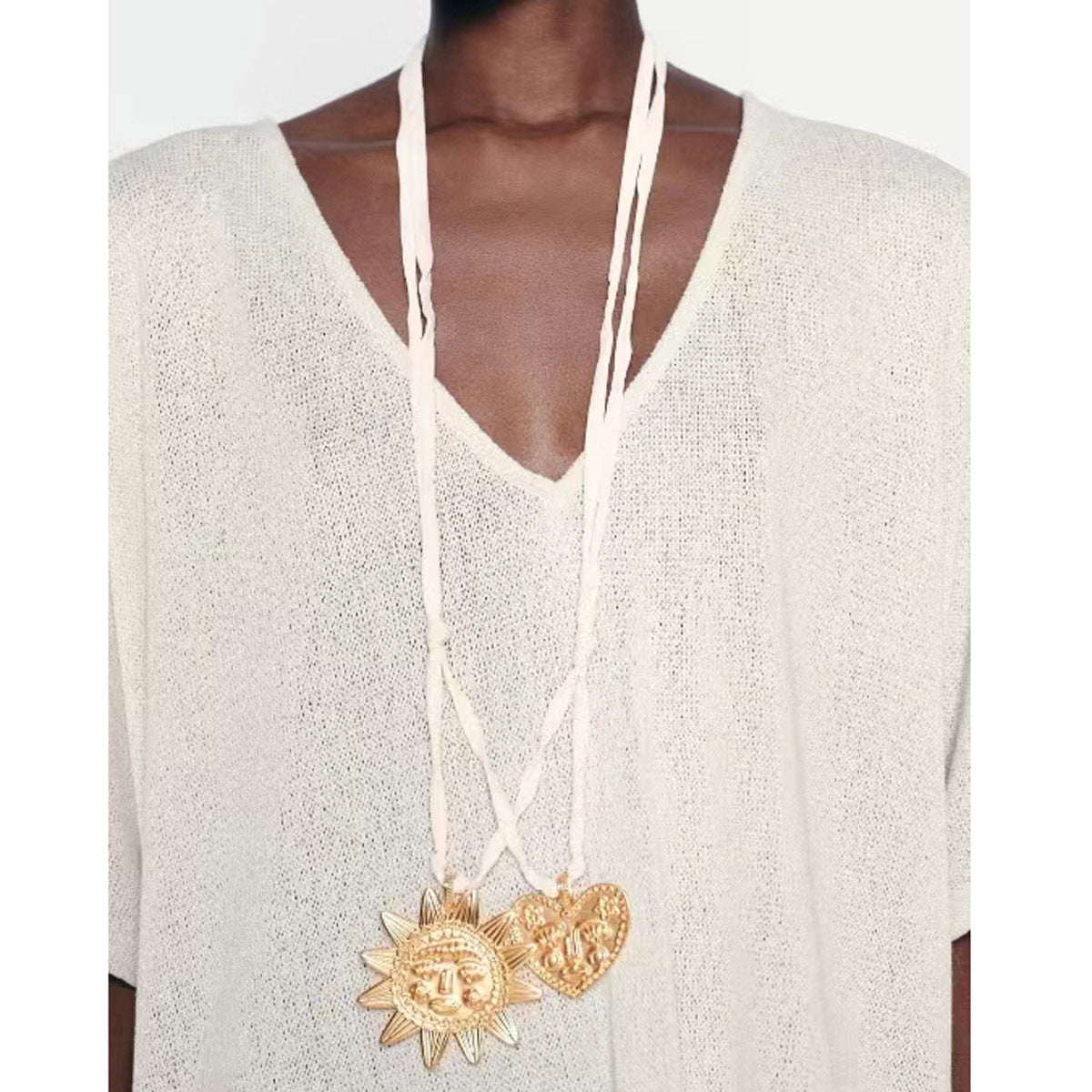 Stylish Casual Alloy Heart-Shaped Sun Pendant Necklace - Long Layered Design for Effortless Versatility