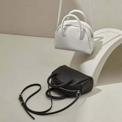 Grain Leather Korean Inspired Bowling Bag Shell Design Versatile Handheld Crossbody Carry Luxurious Genuine Leather Small Purse for Fashion Forward Individuals