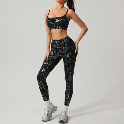 Elegant Silver Foil Yoga Outfit for Women Outdoor Training and Running Long Sleeve Fitness Set