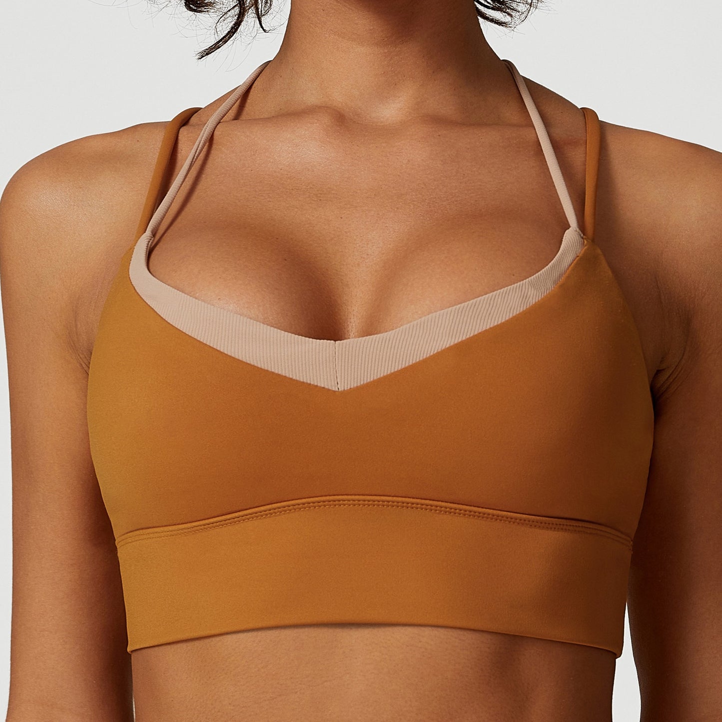 Summer Color Block Cross Back Sports Bra High Waisted Yoga Pants Set Moisture Wicking Breathable Fitness Apparel for a Flattering Fit