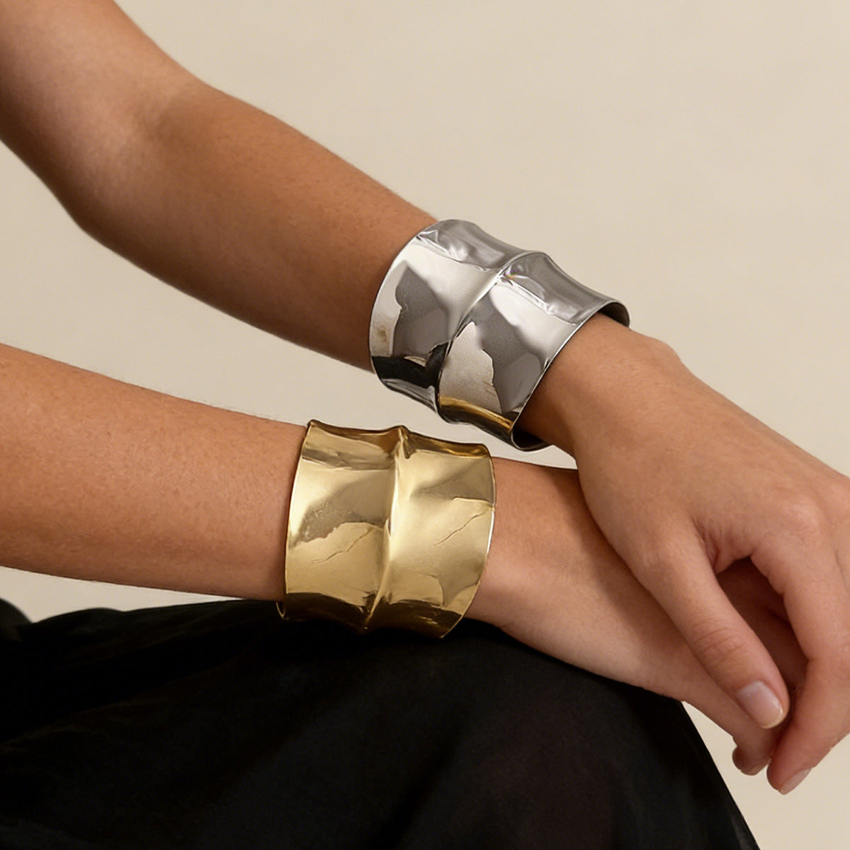 Stylish Irregular Geometric Open-Cuff Metal Wide Bracelet for Women - Unique Design & Eye-Catching Fashion Statement