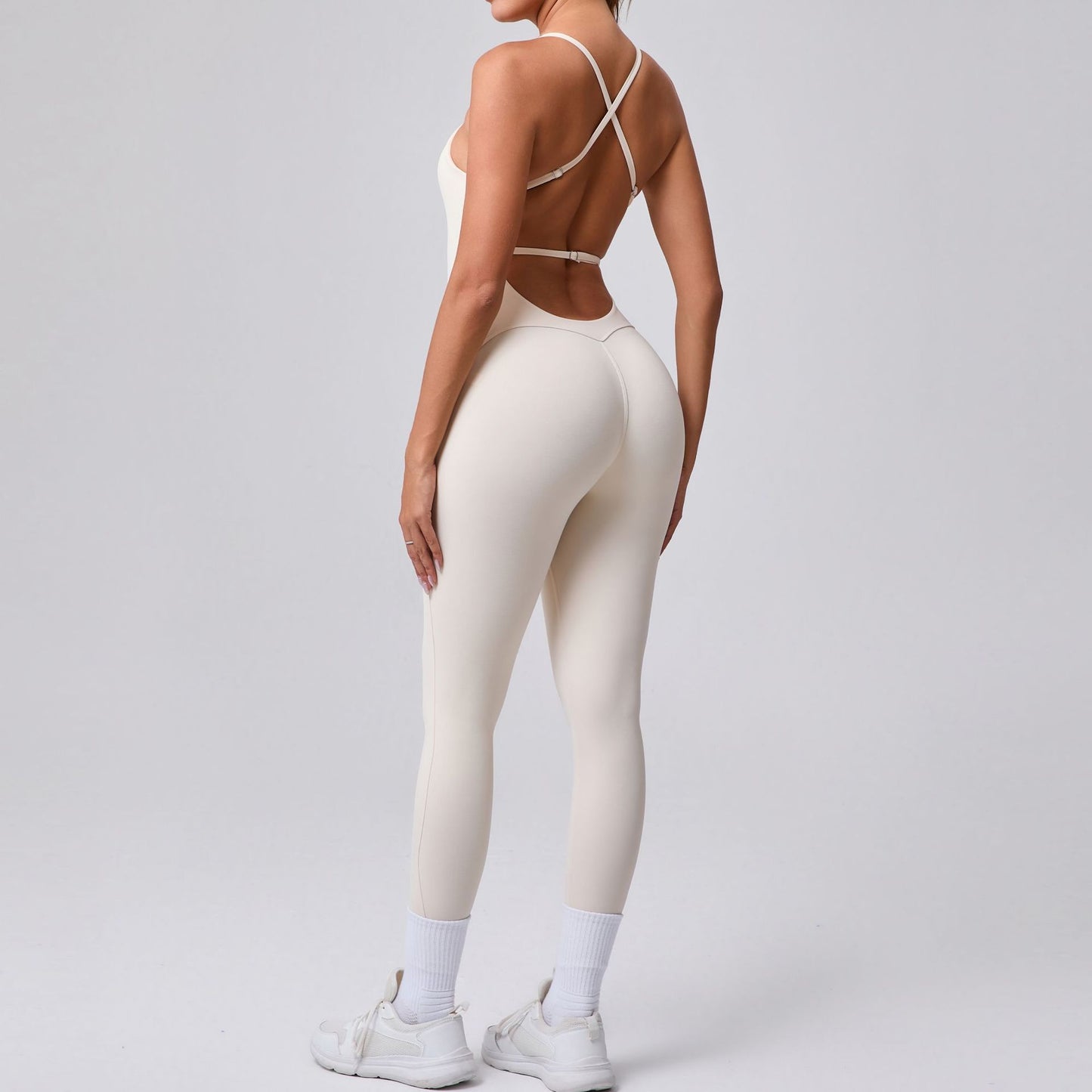 Adjustable Straps Peach Butt Lifting Sports Jumpsuit Body Shaping Workout and Yoga Outfit for Comfort and Support