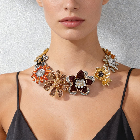 Elegant Vintage Alloy Diamond-Encrusted Floral Chain Necklace for Women - Perfect for Special Occasions and Everyday Glamour