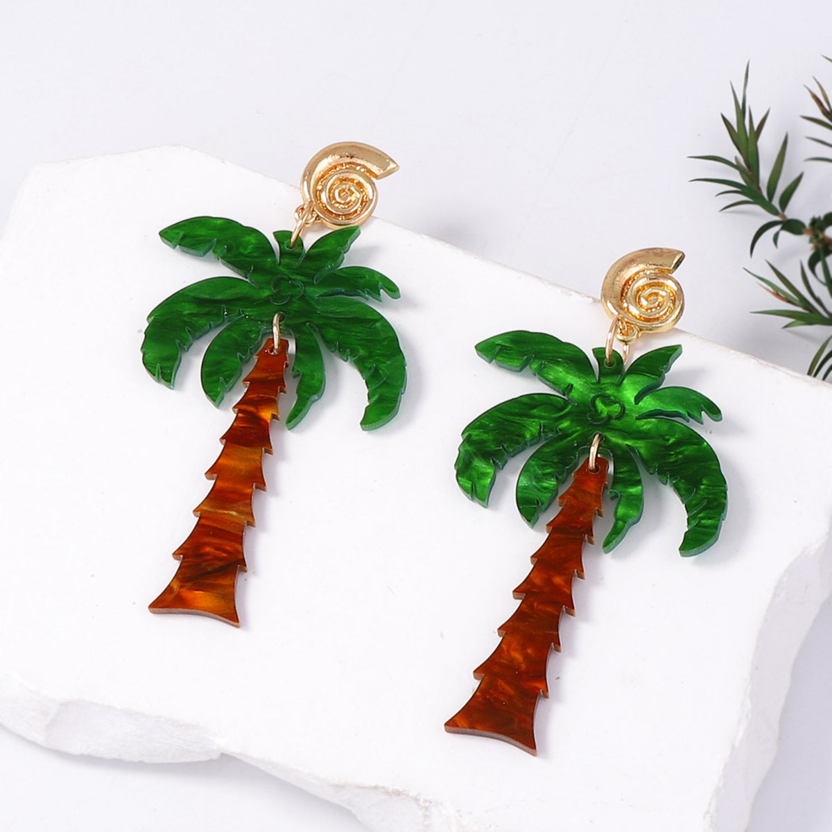 Chic Ocean-Inspired Casual Vacation Earrings: Unique Creative Design Shell and Faux Pearl Coconut Tree Pendant for Women