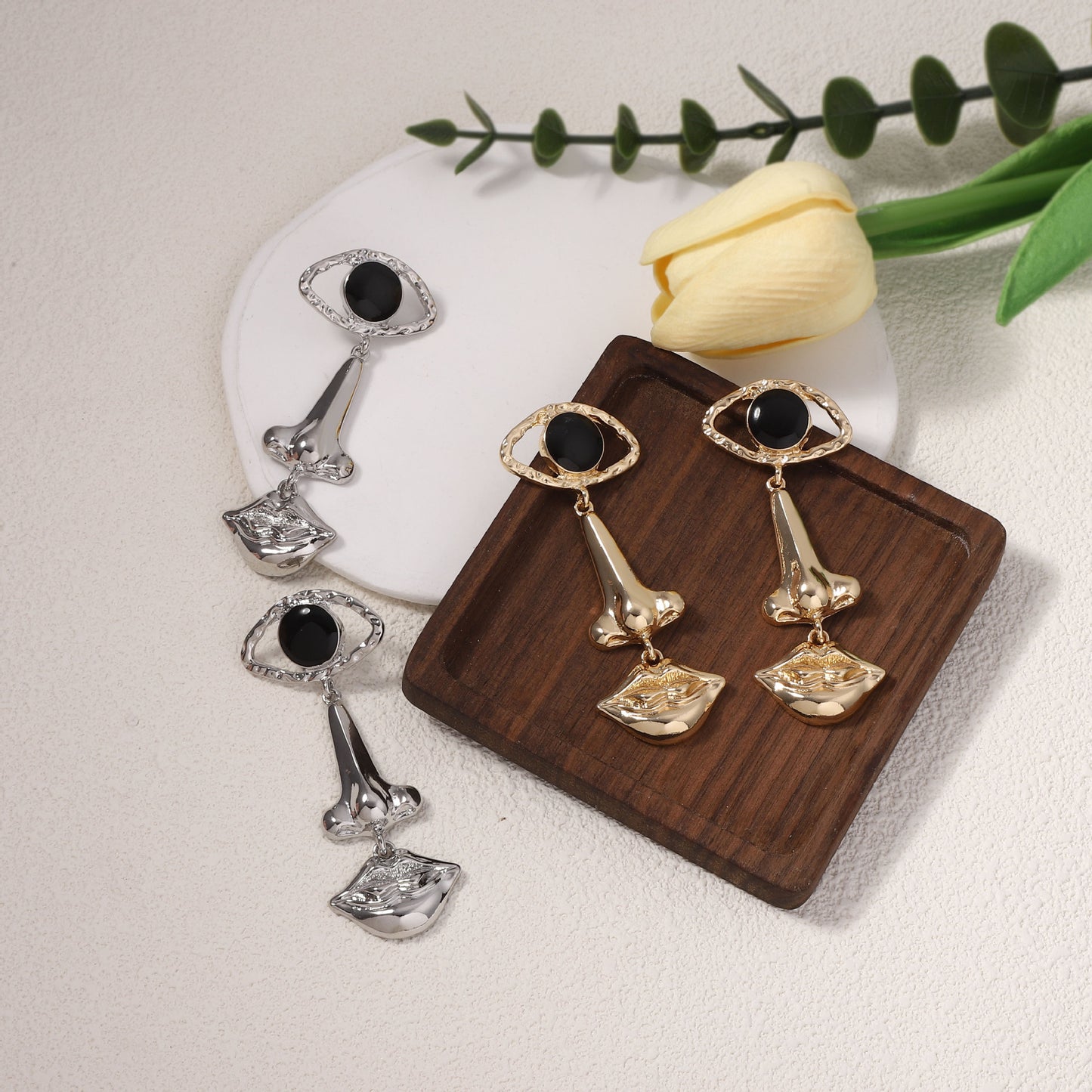 Unique and Bold Personality Statement Earrings with Eye, Nose, and Mouth Design – Trending Devil Eyes Jewelry for a Striking Look