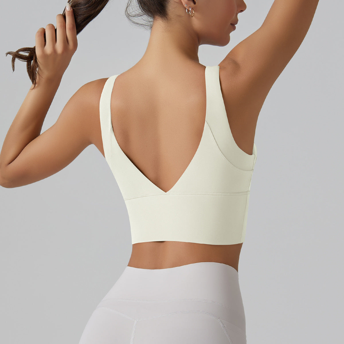 Yoga Bra with Fixed Integrated Cup and V Back Design High Support Sports Tank for Intense Workouts and Fitness