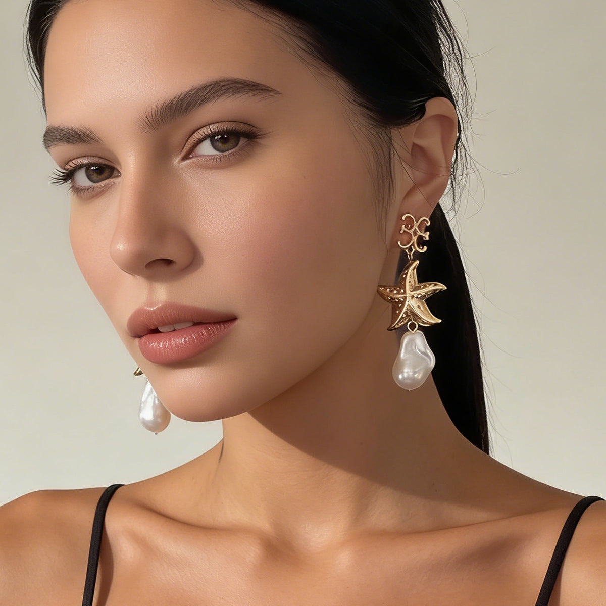 Stylish Casual Ocean-Inspired Fashion: Long Starfish Pearl Pendant Earrings for Women - Lightweight, Elegant Design Perfect for Beach Vacations