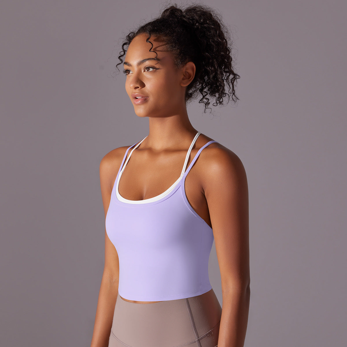 Seamless Sports Bra with Built in Cups Back Design for Yoga Running and Fitness