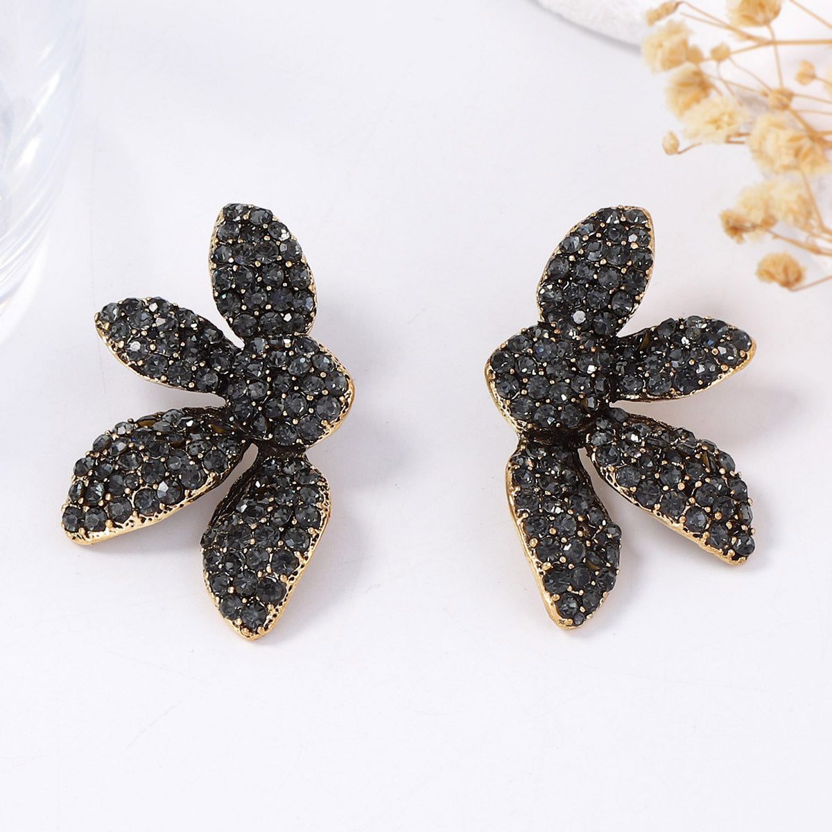 Chic Minimalist Alloy Flower Fan-Shaped Earrings Embedded with Sparkling Rhinestones – Versatile Everyday Accessory for Women