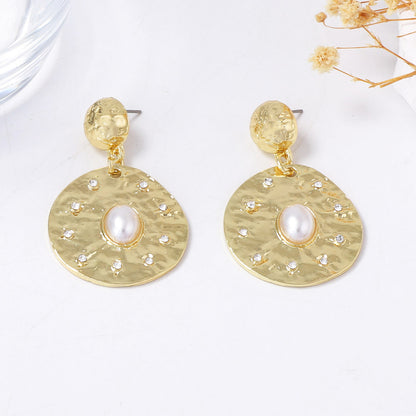 MG Spanish Vintage-Inspired Retro Wrinkled Zirconia-Studded Faux Pearl Geometric Irregular Round Earrings - Elegance Meets Unique Design