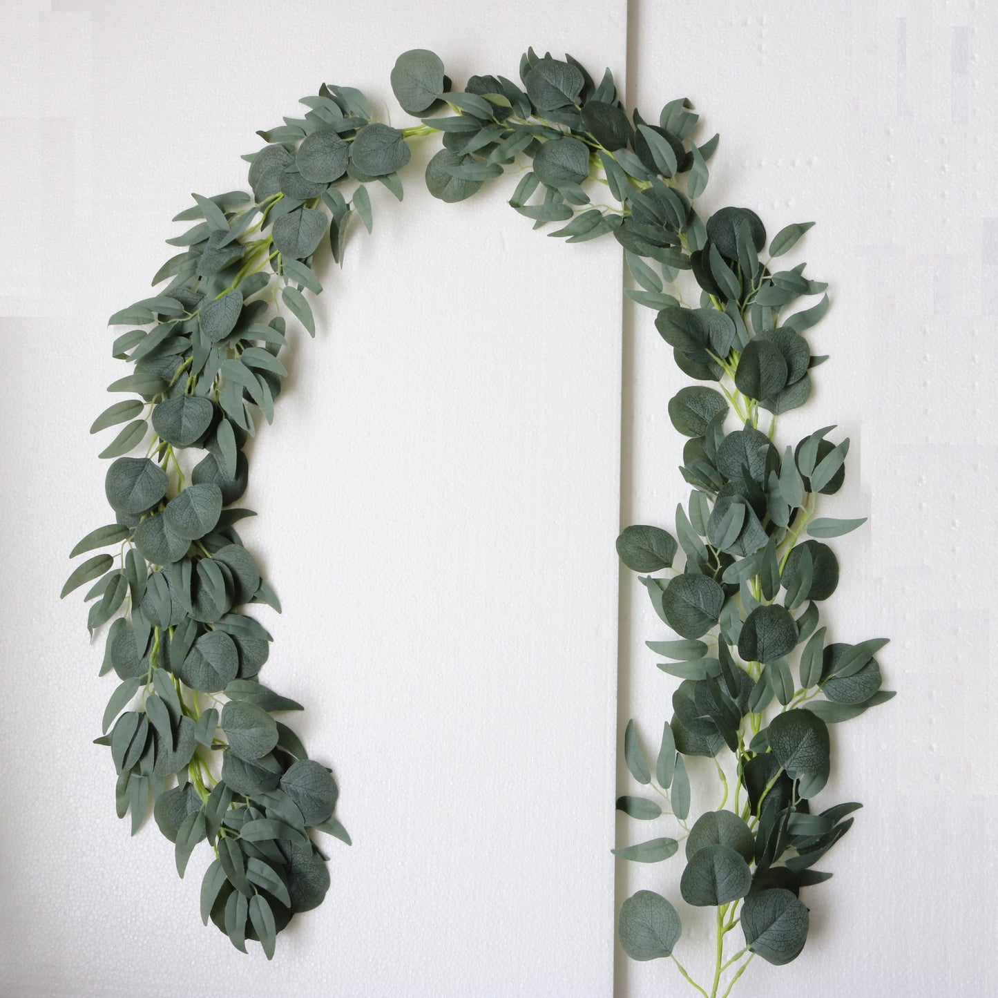 Realistic Eucalyptus Vine Garland for Wedding Decoration – Lifelike Eucalyptus Leaves and Green Ivy Vines for Stunning Floral Arrangements