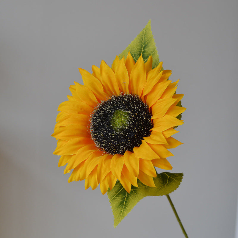 Realistic Single Stem Sunflower – Stunning Decorative Faux Flower for Home, Outdoor, Wedding, and Hotel Decor – Elegant Golden Sunflower Accent Piece