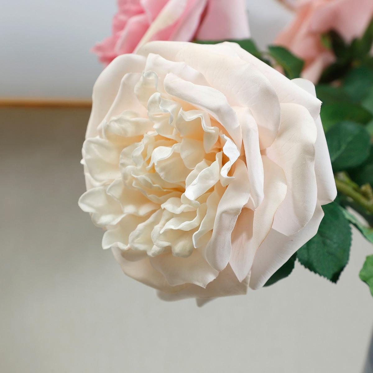 Luxurious High-Sensitivity Hydrating Austin Rose Artificial Flower Decoration - Perfect for Living Room and Dining Table Centerpiece