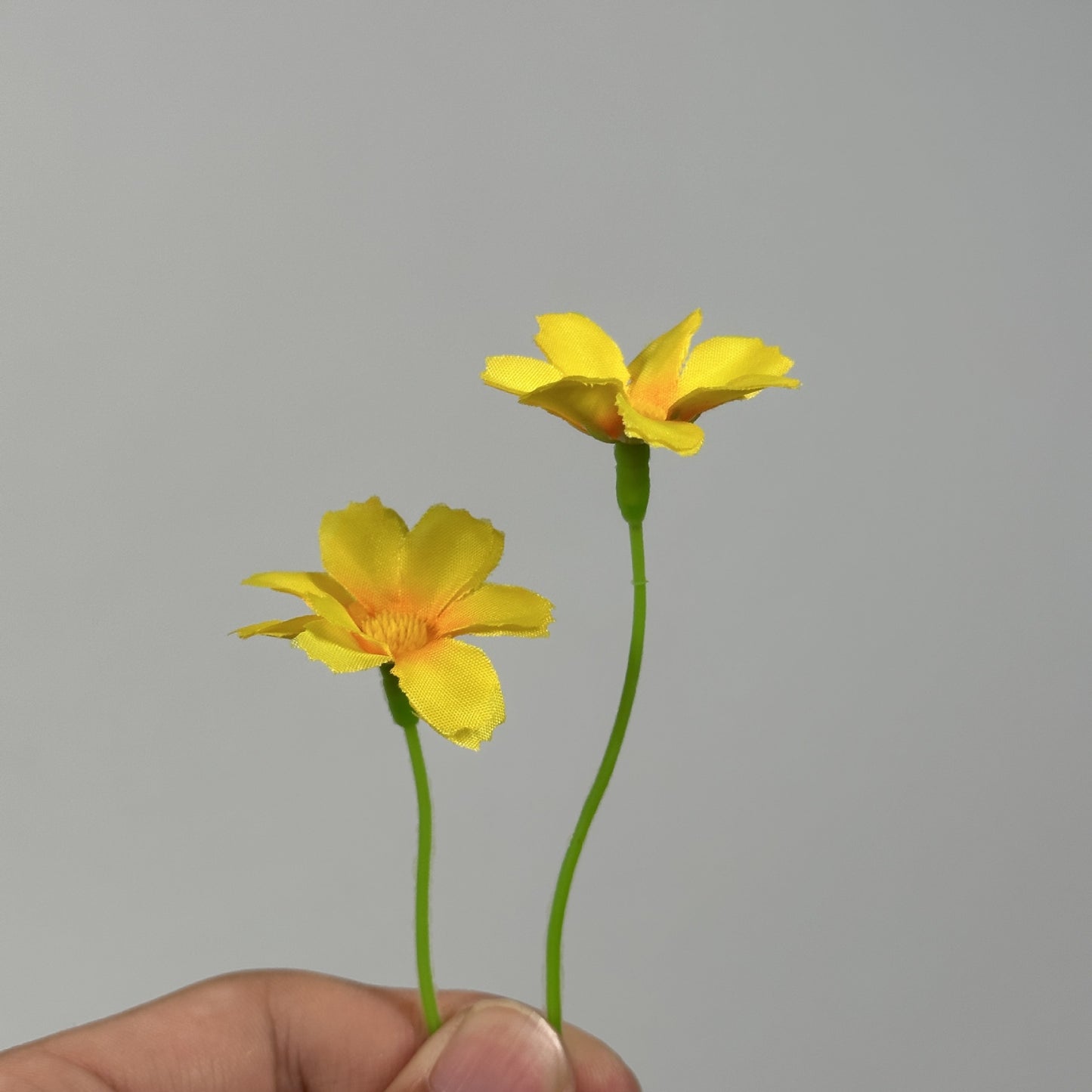 Artificial Orchid and Chrysanthemum Flower Head with 2 Branches - Perfect for Handcrafted DIY Projects, Photography Props, and Stunning Home Decor