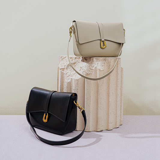 Vintage Inspired Underarm Bag Leather Crossbody Purse with Spacious Capacity for Daily Commutes