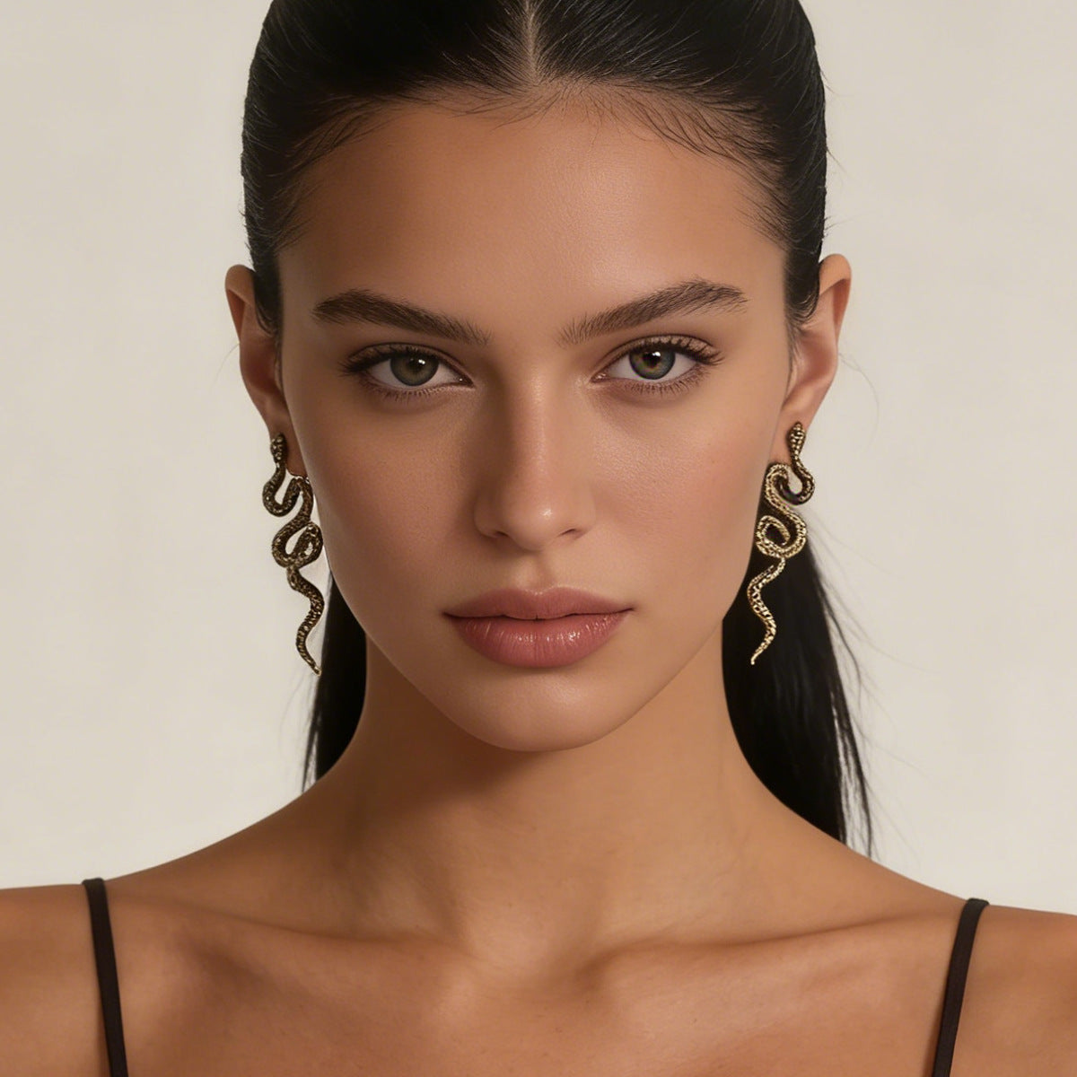 Chic Vintage-Inspired Alloy Snake Zodiac Ear Studs - Elegant, Versatile, and Perfect for Everyday Wear