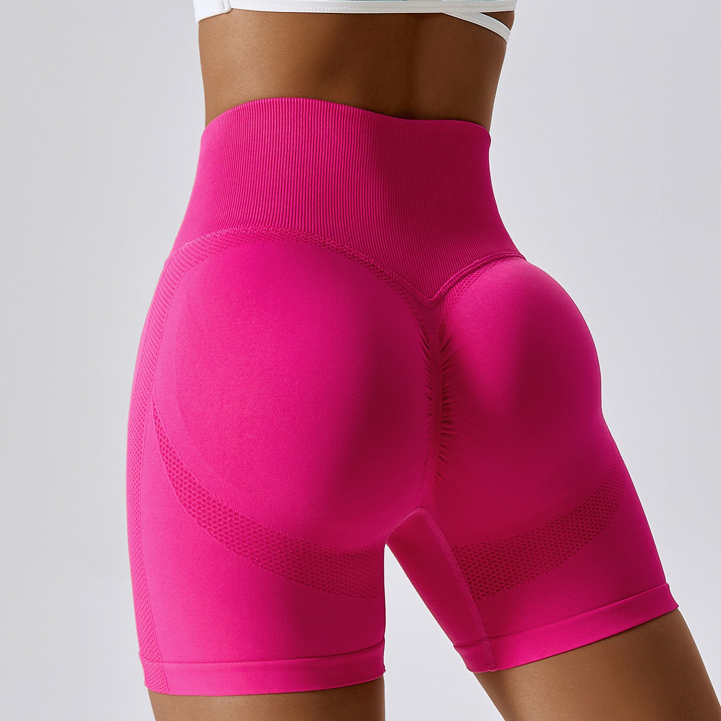 Seamless High Waisted Yoga Shorts for Women Peach Lifting Figure Flattering and for Running and Workouts Style 6415