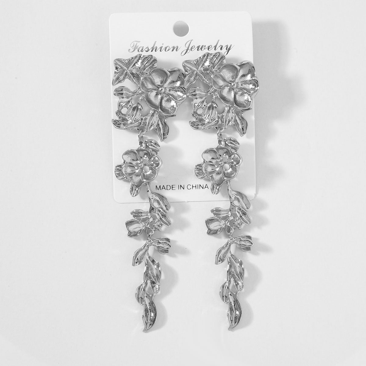 Chic and Minimalist Floral Metal Earrings for Women – Trendy, Unique, and Perfect for Any Casual Outfit