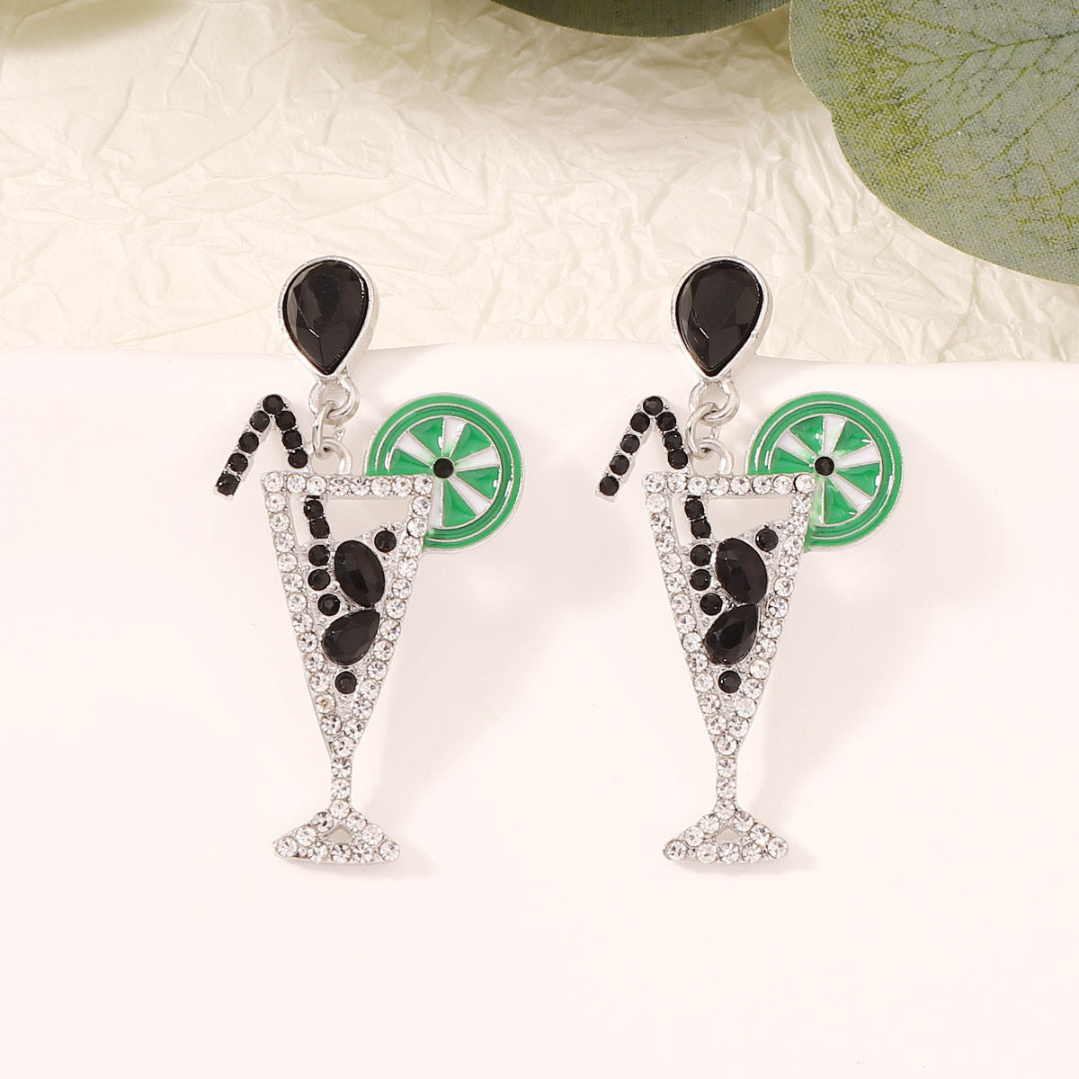 Creative Juice Cup Cocktail Earrings – Unique Bottle-Shaped Accessories Perfect for Girls, Fun and Whimsical Drink-Inspired Jewelry