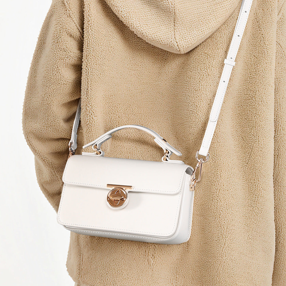 Chic Korean Inspired Envelope Bag Quality Crossbody Handbag for Women Unique Design Versatile Leather Shoulder Bag for Office and Casual Wear