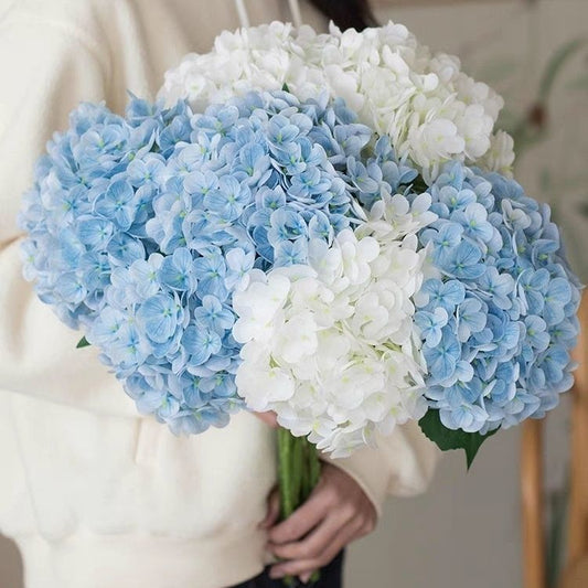 Elegant High-End Blue Hydrangea Floral Decor -  Silk Flower Arrangement for Weddings and Home Decoration, Realistic Feel Faux Blooms, Perfect for Bridal Party and Living Room Accents