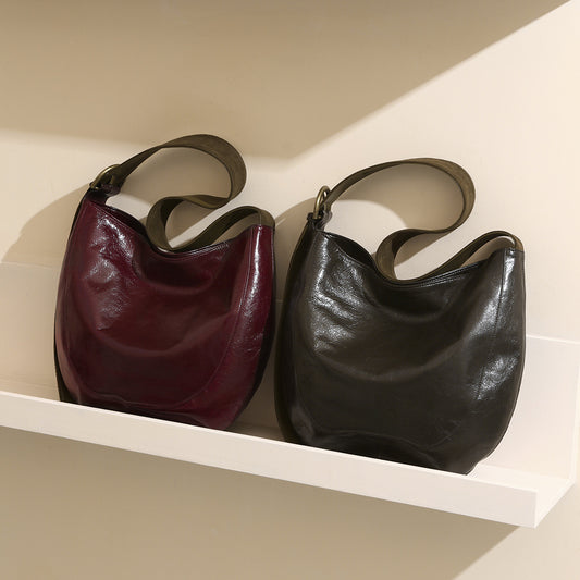 Full Grain Waxed Leather Messenger Bag Vintage Shoulder Bag for Commuting Travel and Everyday Use