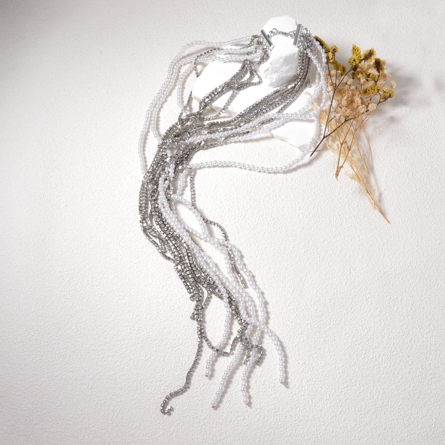 Unique and Eye-Catching Multilayer Layered Necklace with Exaggerated Design Featuring Faux Pearls and Sparkling Zirconium Stones for a Chic Statement Look