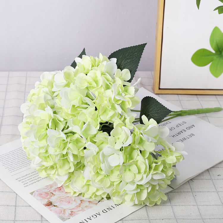 Elegant European Style 5-Head Hydrangea Faux Flower Bouquet – Perfect for Weddings, Parties, and Decorations; Realistic Silk Hydrangea Floral Arrangement for Bridal Bouquets and Event Photography Props