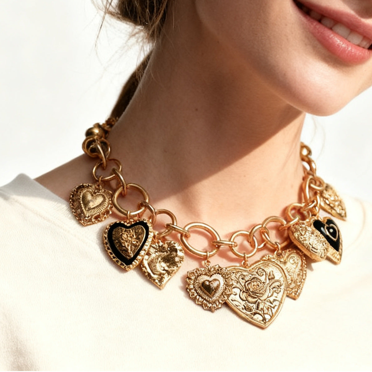 Personalized Vintage-Inspired High-End Design Chain Alloy Heart Pendant Necklace - Stylish Options for Casual Women's Wear