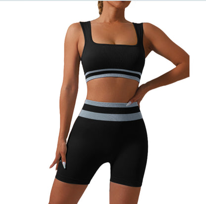 Seamless Outdoor Sports Quick Dry Striped Yoga Outfit with High Waisted Shorts and Tank Top for Women for Running and Fitness Workouts