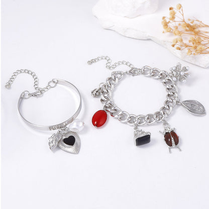 Unique Vintage-Inspired Double Layer Heart and Insect Pendant Chain Bracelet - Versatile Casual Accessory for Any Occasion