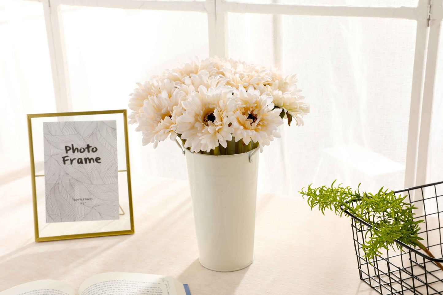 Realistic Faux Daisy & African Daisy Stem - Elegant Decorative Flower for Home Décor and Festive Celebrations