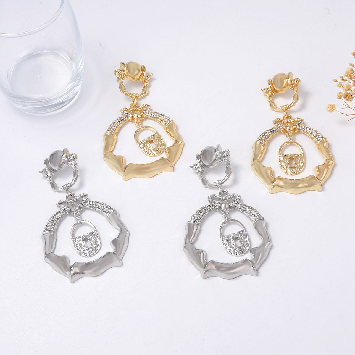 Luxurious Vintage-Inspired Creative Design Alloy Keyhole Drop Earrings with Micro Paved Zircon Stones for Women – Statement Jewelry for Any Occasion