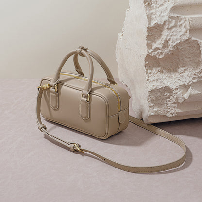 Vintage Inspired Boston Bowling Bag Unique Pillow Design Real Leather Shoulder Crossbody Handbag for Fashion Forward Travelers